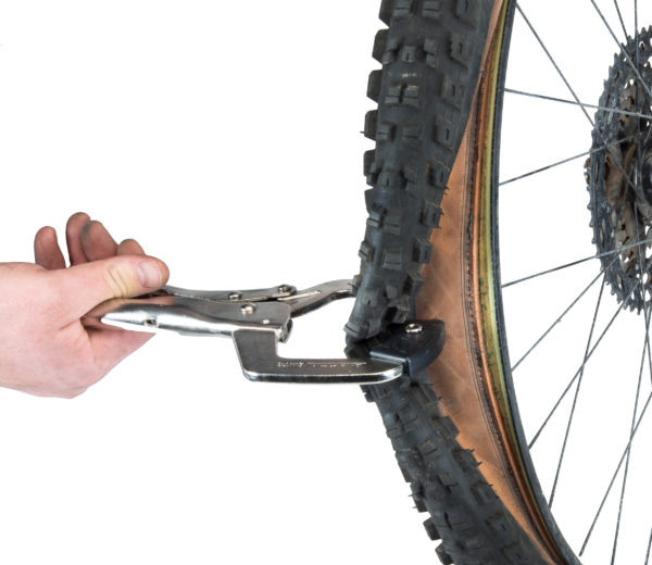 Tire Bead Breaker